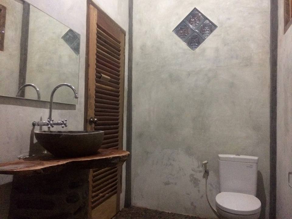 Sumatra Rainforest Eco Retreat Bathroom